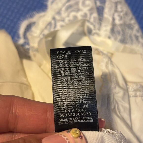 Vanity-fair Cream Cami - Picture 7 of 7